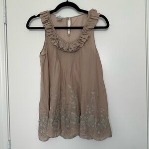 100% Silk Sleeveless Embroidered Blouse Size Small Preppy, Ruffled, Casual